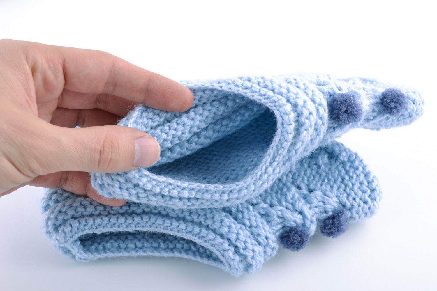 Pantoufles en mi-laine faites main bleues tricotées maison originale pour femme photo 4