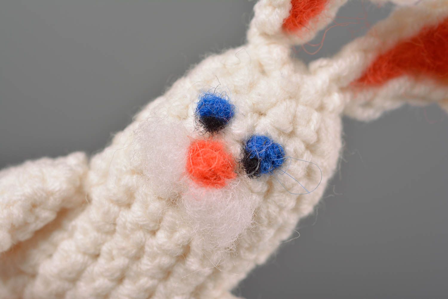 Marionnette doigt tricot Jouet fait main lapin blanc Cadeau pour enfant photo 2
