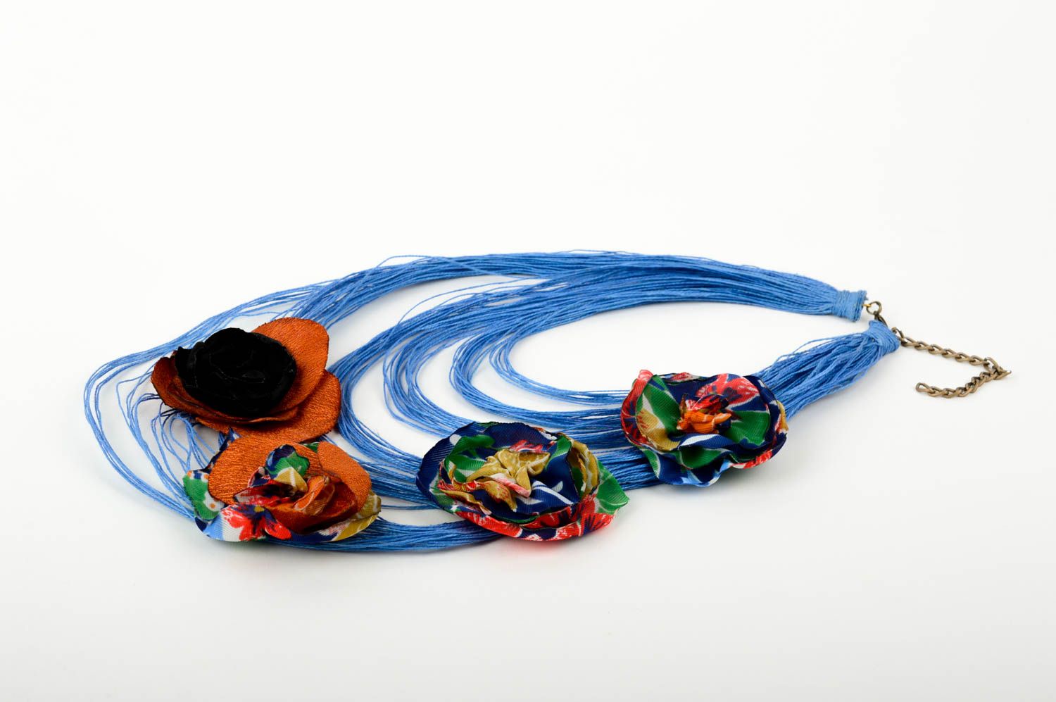 Колье ручной работы колье из ниток массивное украшение многорядное с цветами фото 3