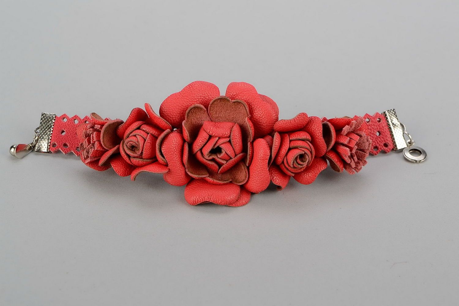 Bracelet en cuir avec fleurs fait main photo 3