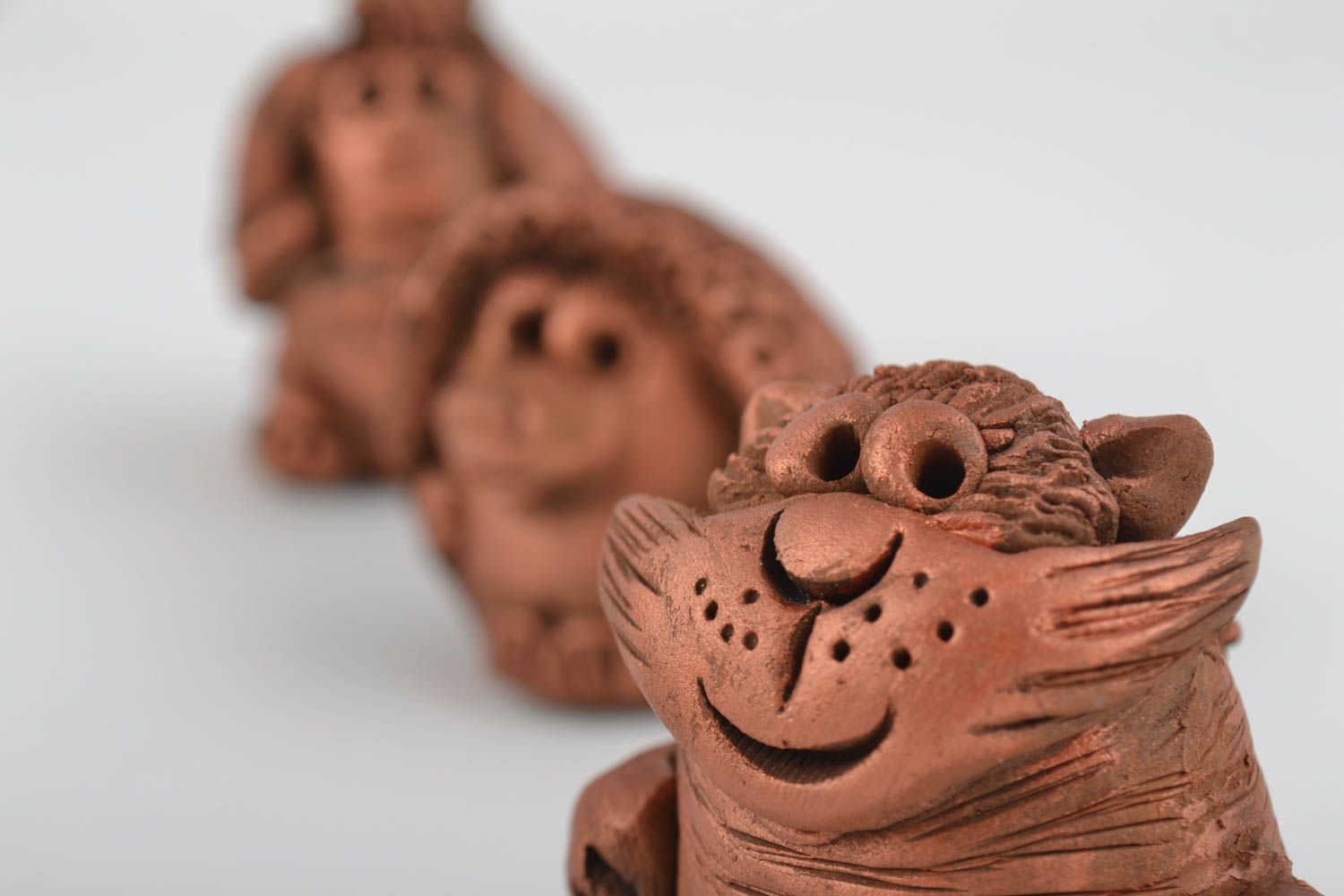 Figurine fatte a mano in ceramica carini animaletti souvenir di terracotta foto 4