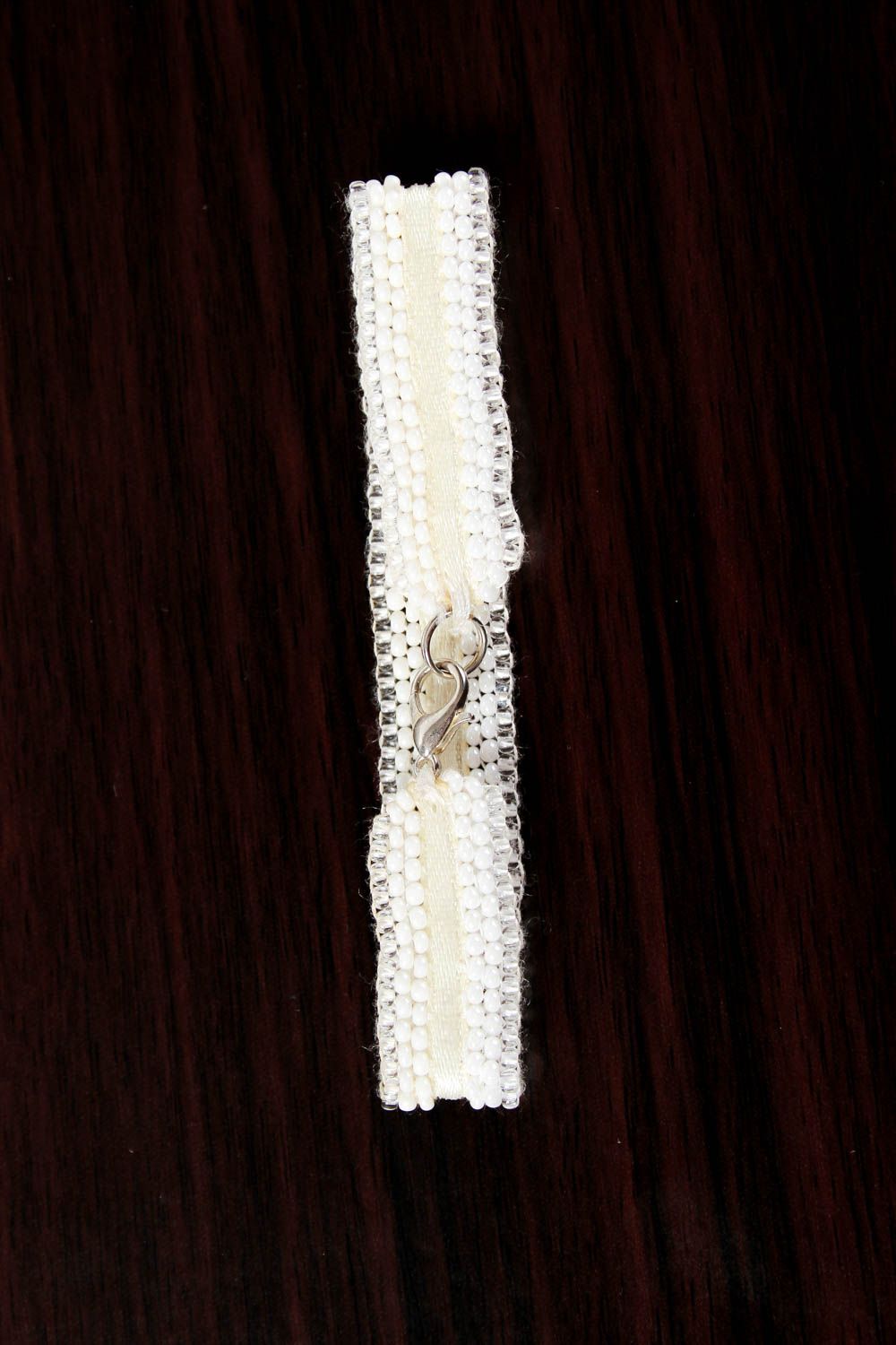 Браслет ручной работы браслет из бисера модная бижутерия белый на ленте фото 5