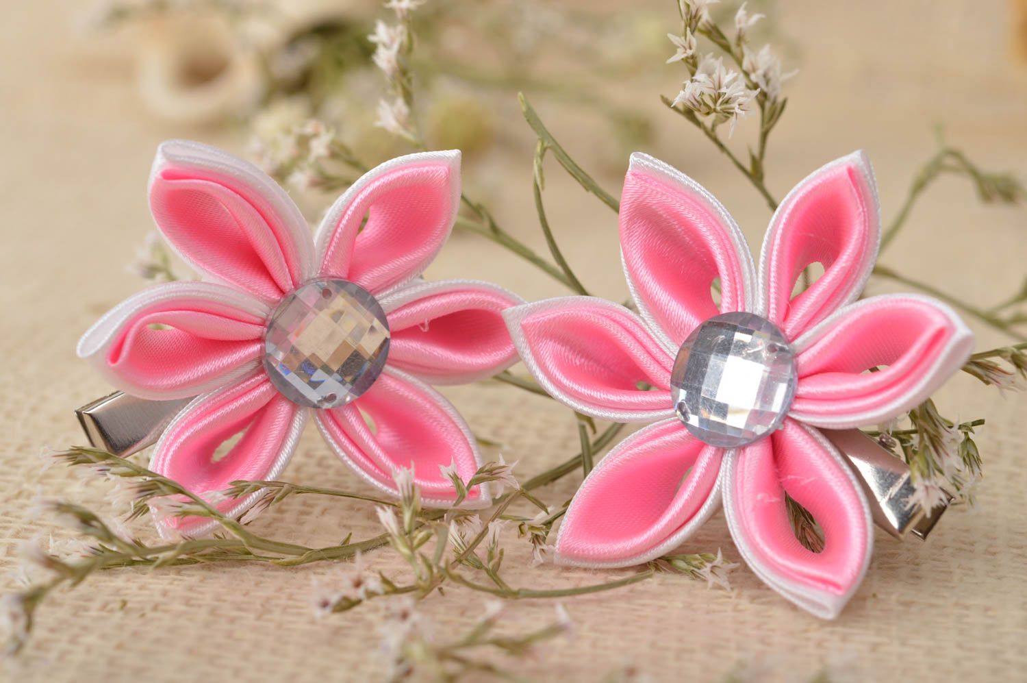 Homemade jewelry set designer accessories flower hair clips kanzashi flowers photo 1