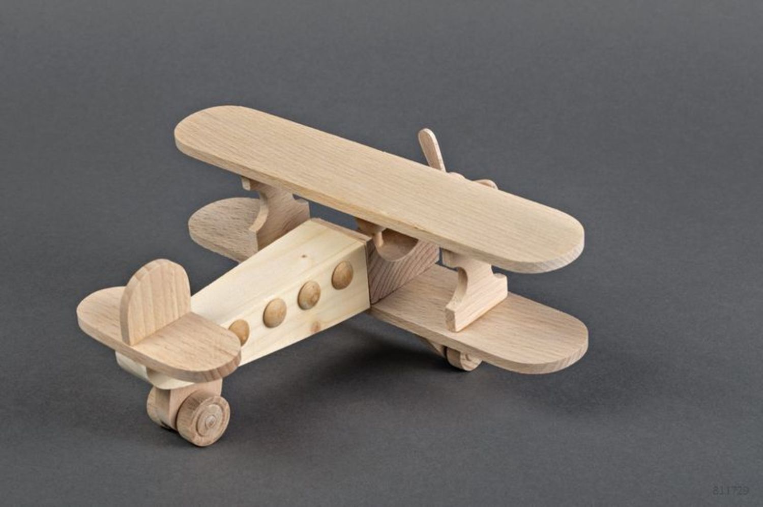 Aeroplano giocattolo fatto a mano Giocattolo di legno Giocattolo da bambino
 foto 5
