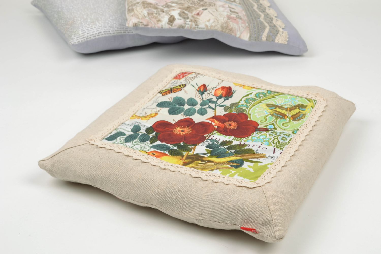 American cotton pillow with husk photo 1