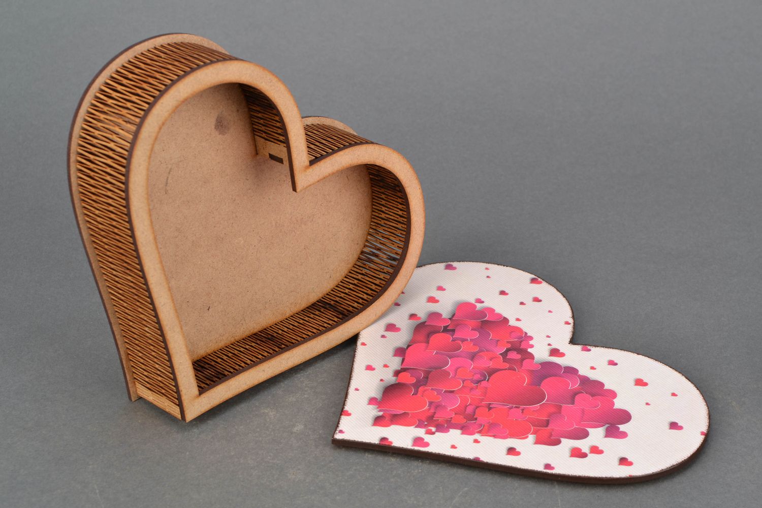 Unusual heart-shaped jewelry box made of MDF photo 3