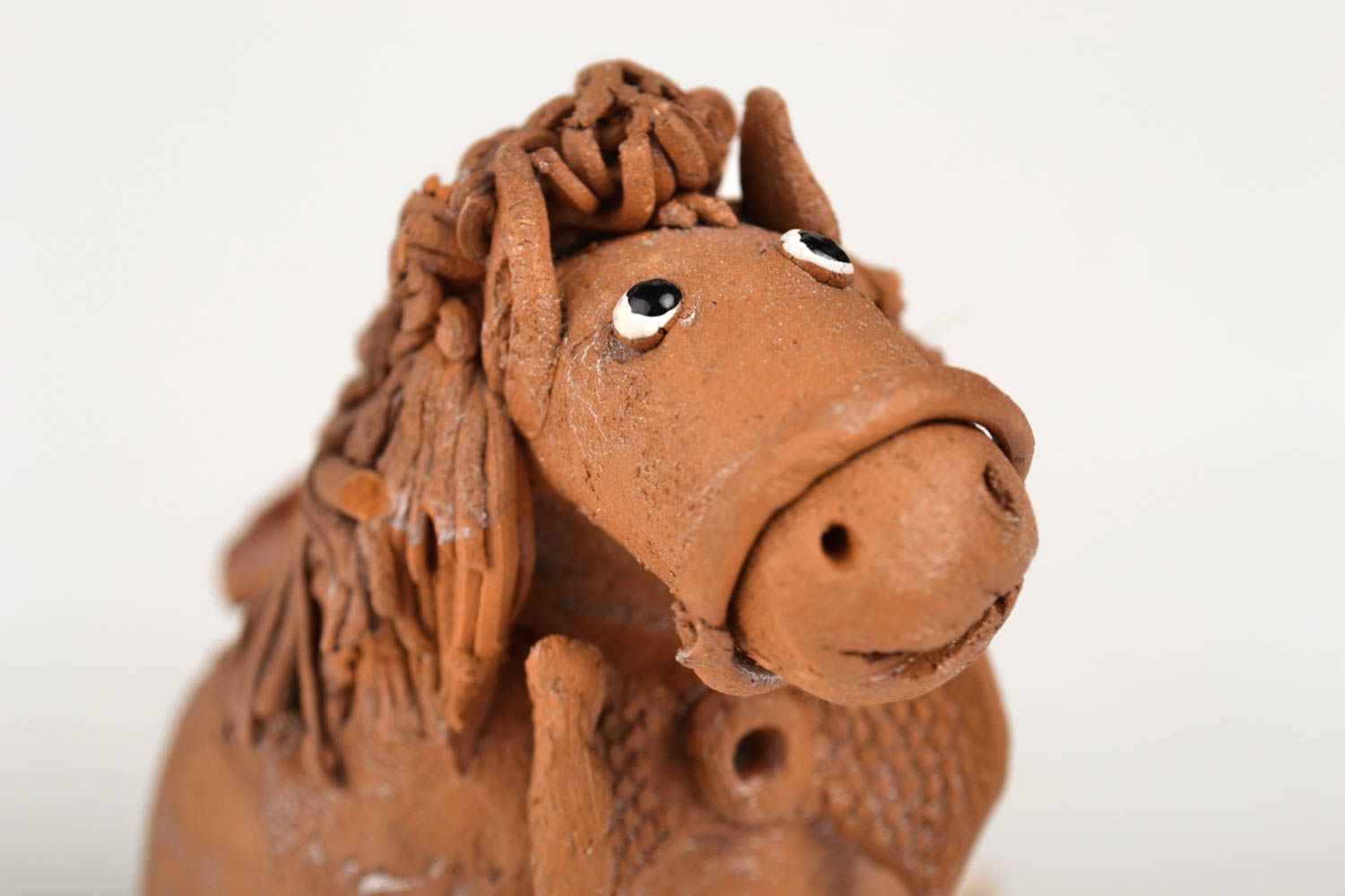 Ton Glöckchen handmade Deko zum Aufhängen Pferd Figur Anhänger Keramik foto 1