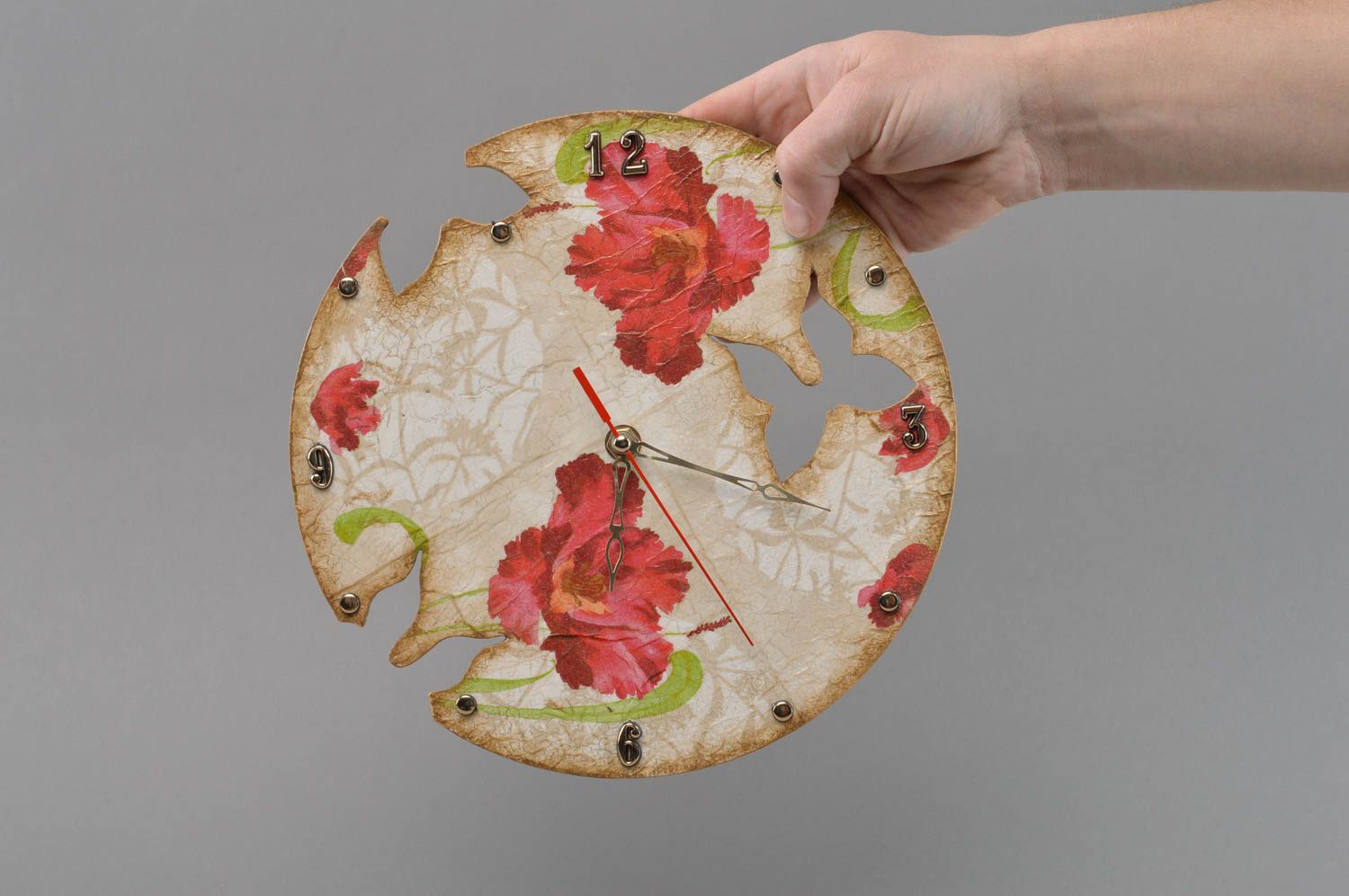 Handmade runde Wanduhr mit Schmetterlingen aus Sperrholz für Flur bunt schön  foto 4