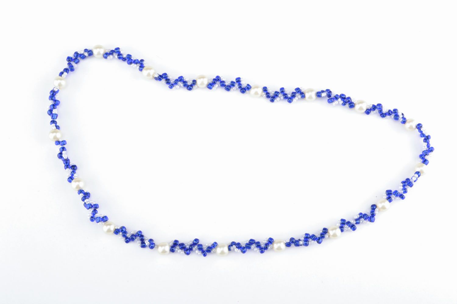 Blue and white beaded necklace photo 1