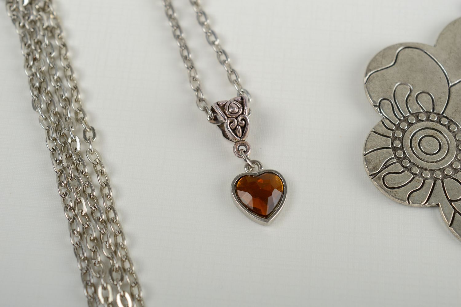 Beautiful pendant handmade metal pendant heart pendant metal jewelry for girl photo 1