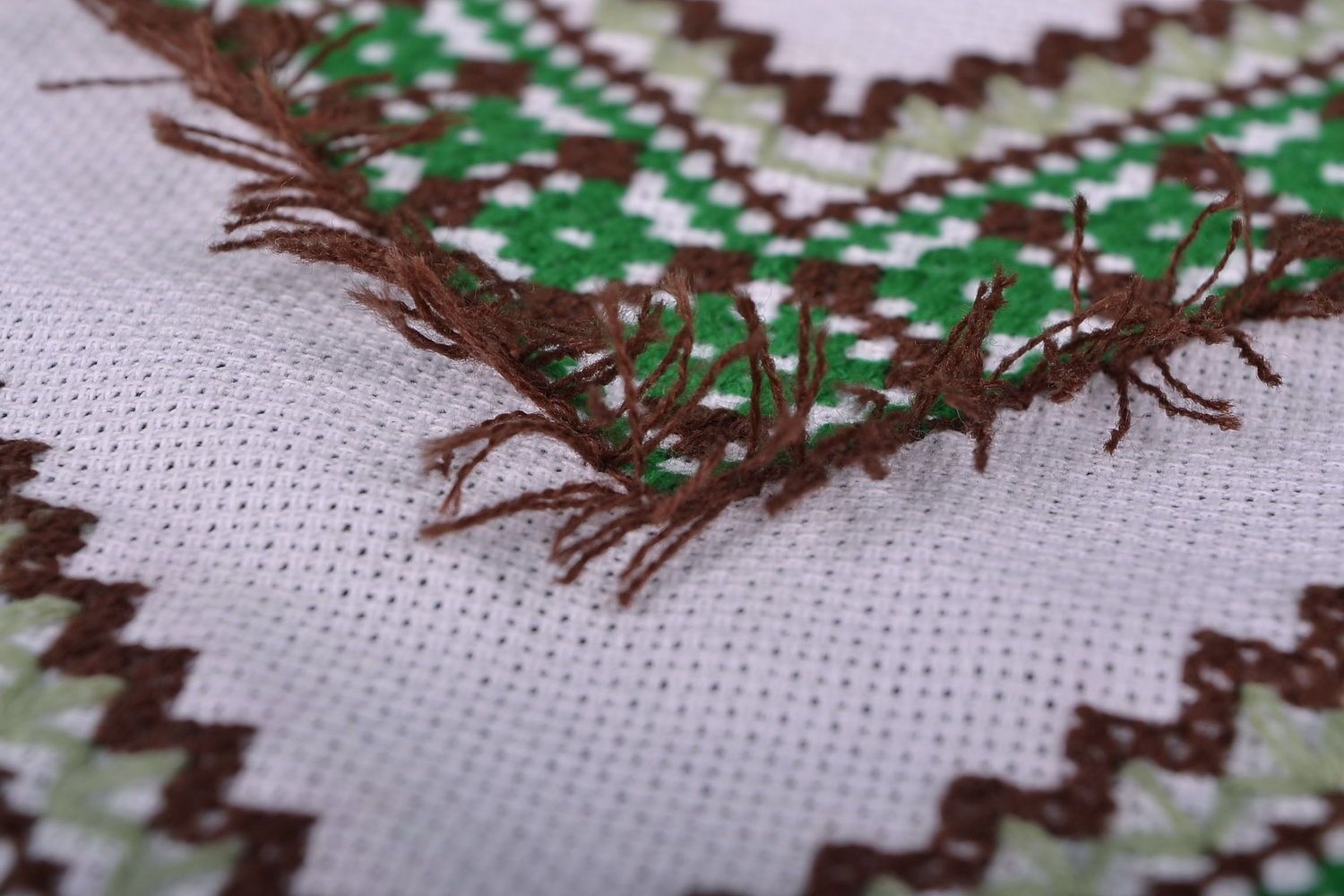 Embroidered napkin photo 2
