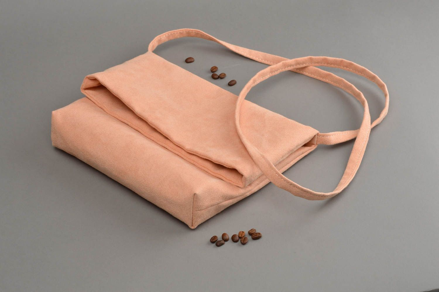 Petit sac pour femme en suède artificiel fait main pliable accessoire rose pâle photo 1