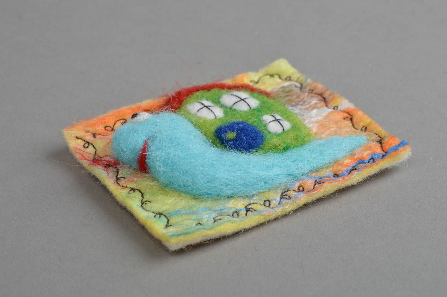 Handmade cute textile fridge magnet made of natural wool in shape of snail photo 2