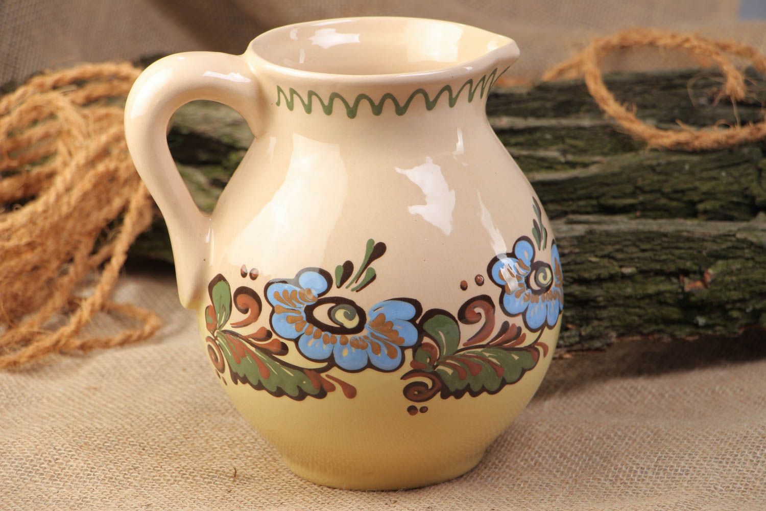 60 oz ceramic water jug with handle and floral pattern in green, beige, blue colors 1,9 lb photo 1