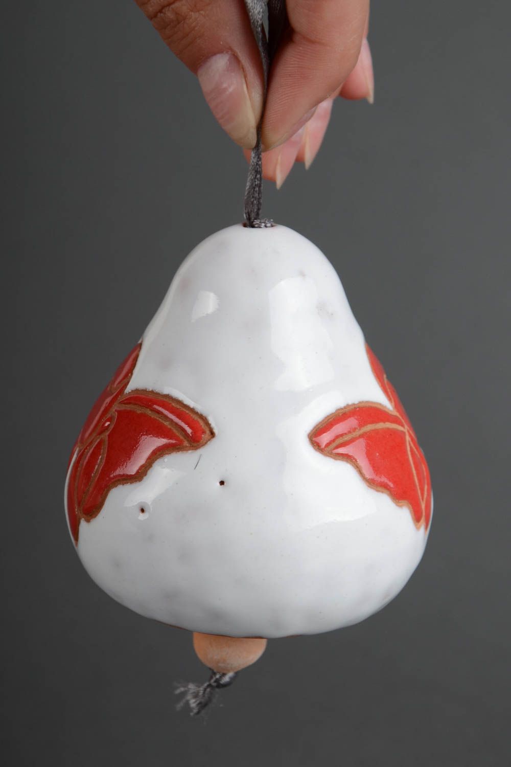 Campana artesanal de cerámica pintada original colgante decorativo blanquirojo foto 5