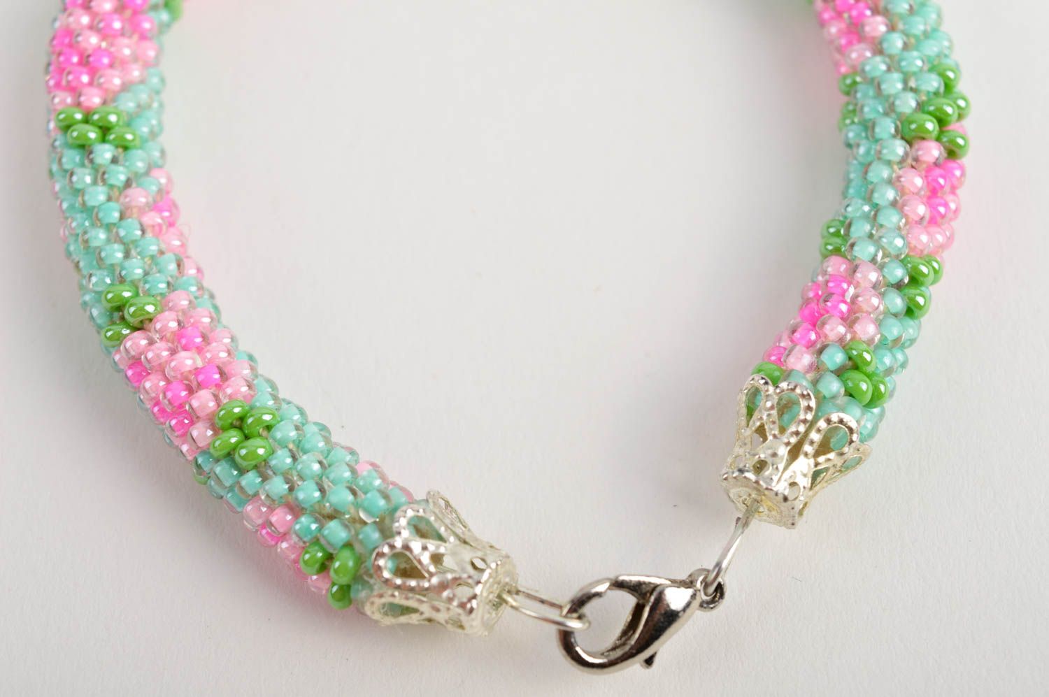 Handmade beaded cord floral pink ornament adjustable bracelet photo 4