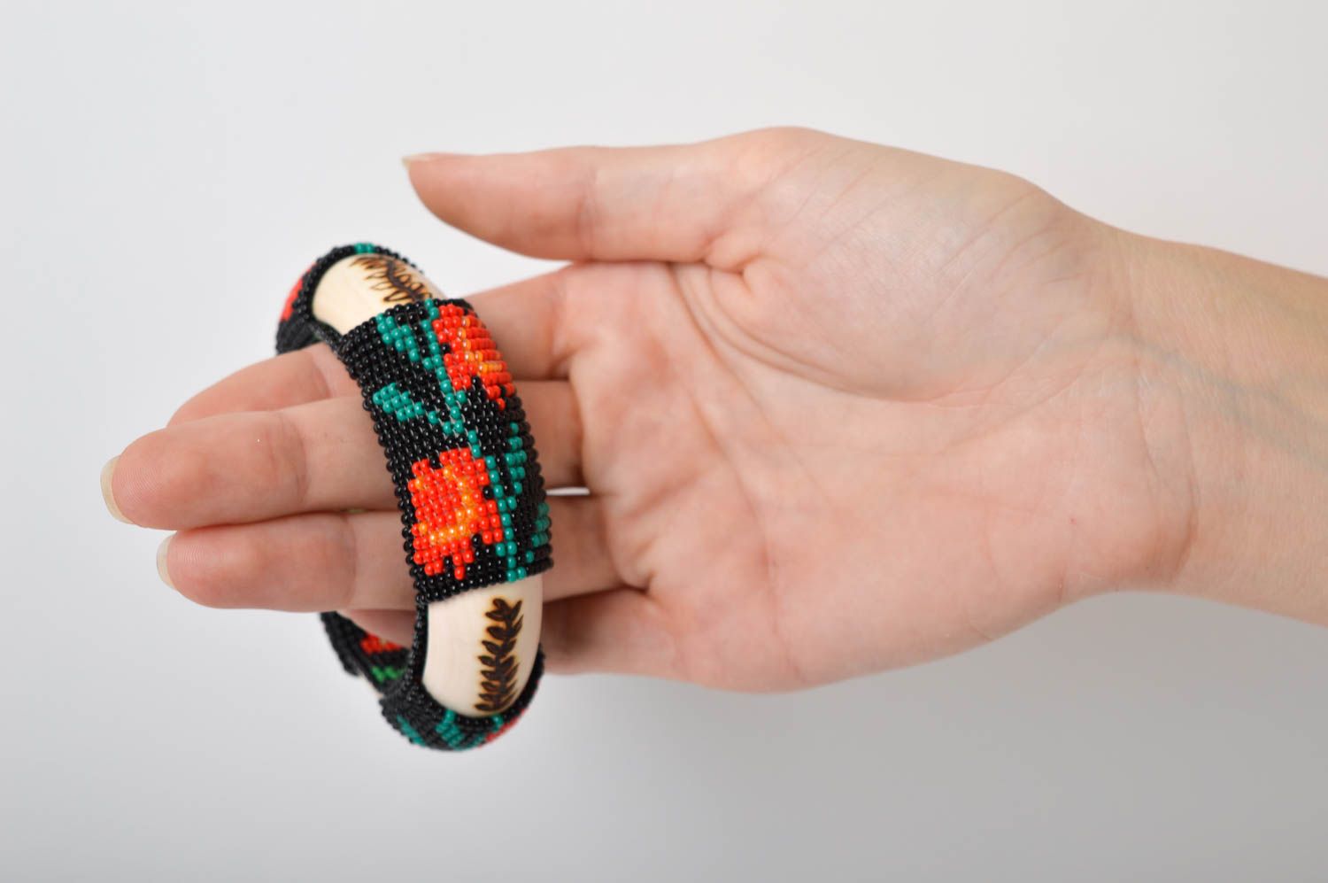 Armband aus Holz handgeschaffen Armband Frauen stilvoller Schmuck für Frauen foto 6