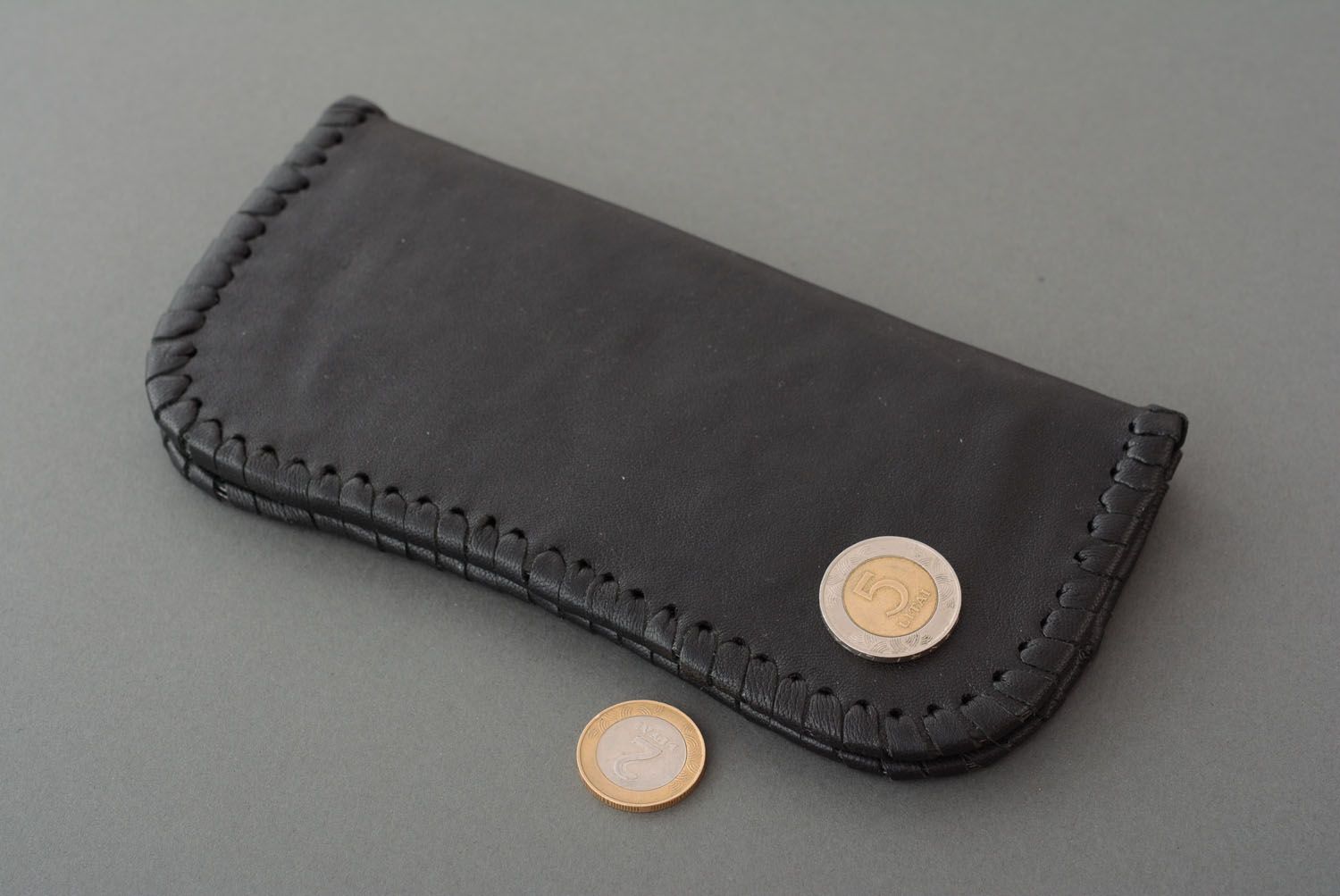 Schwarzes Portemonnaie aus Leder handmade foto 3