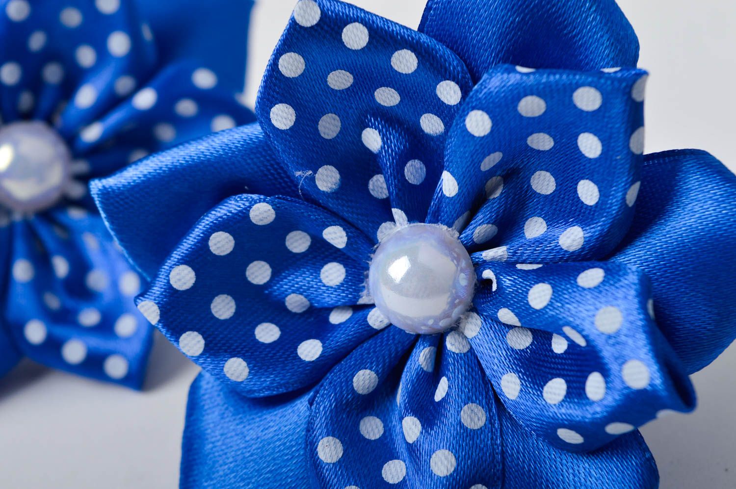 Beautiful handmade flower scrunchie kanzashi flower hair tie for kids 2 pieces photo 3