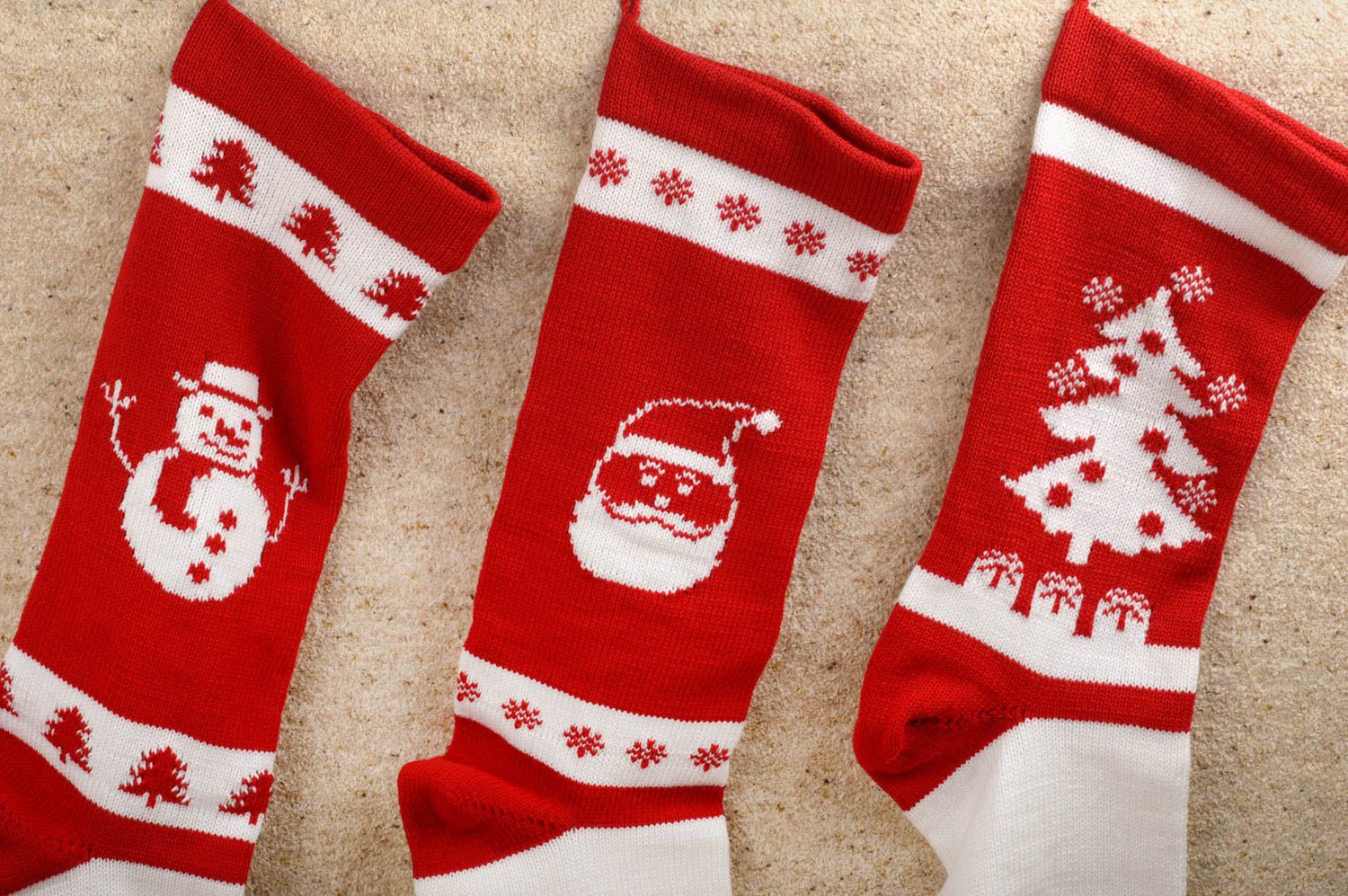 Chaussettes Noël fait main Chaussettes tricotées rouge blanc Déco Noël 3 pièces photo 3