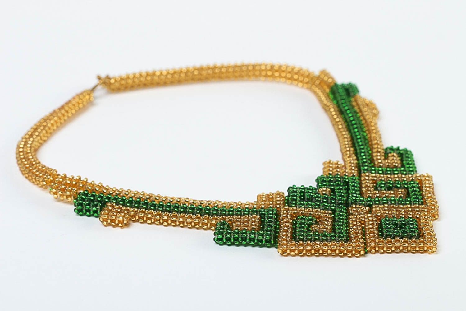 Бижутерия ручной работы ожерелье из бисера авторское колье из бисера Изумруд фото 3