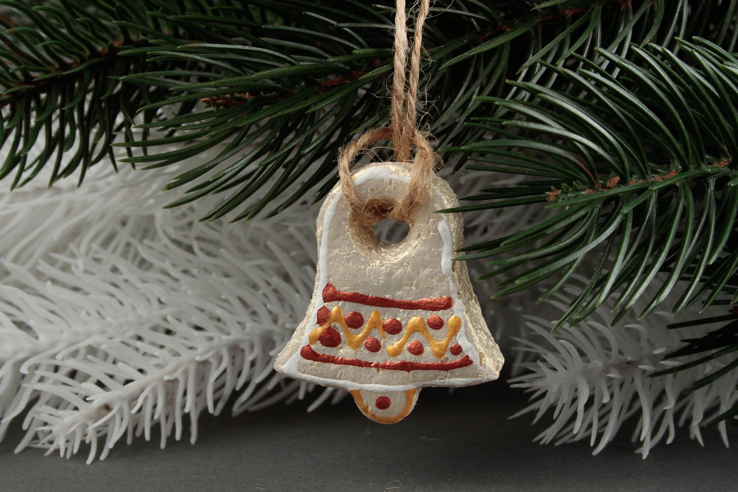 Figurina di pasta di sale fatta a mano addobbo natalizio campanello per casa foto 1