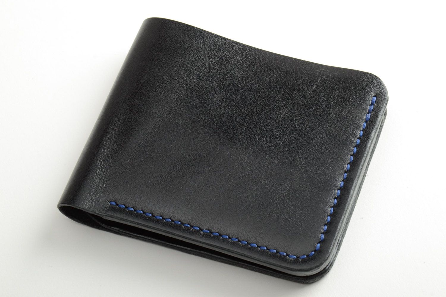 Handgemachte Brieftasche aus Leder schwarz mit drei Abteilungen originell schön foto 2