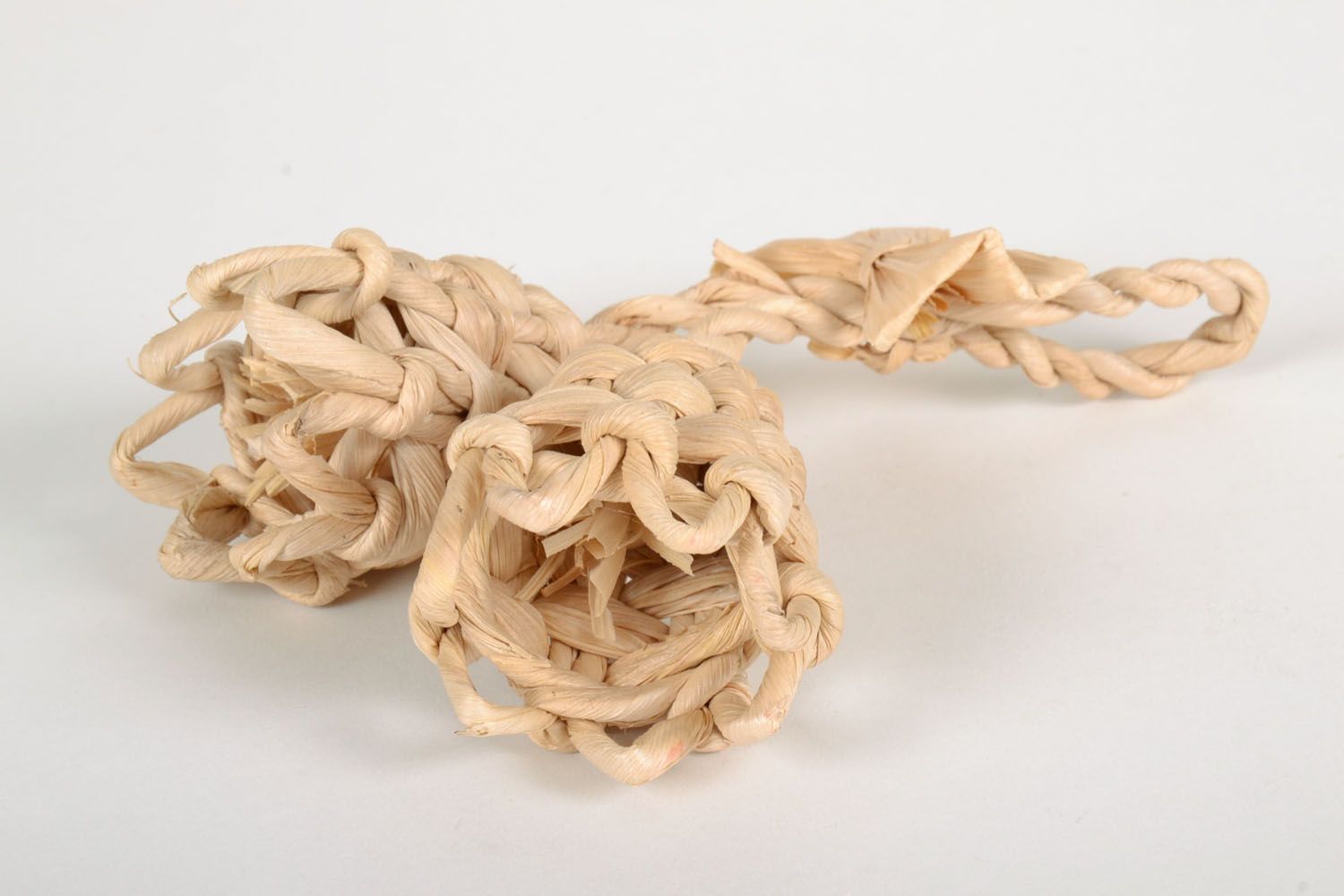 Suspension décorative faite main en forme de cloches en feuilles de maïs photo 2