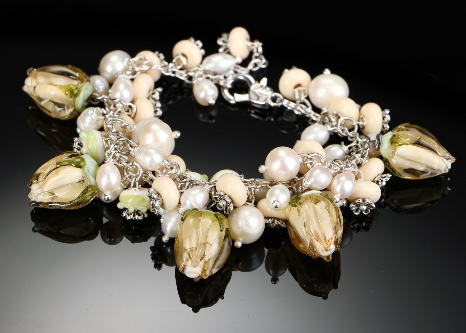 Bracelet en perles et verre Boutons beiges photo 1