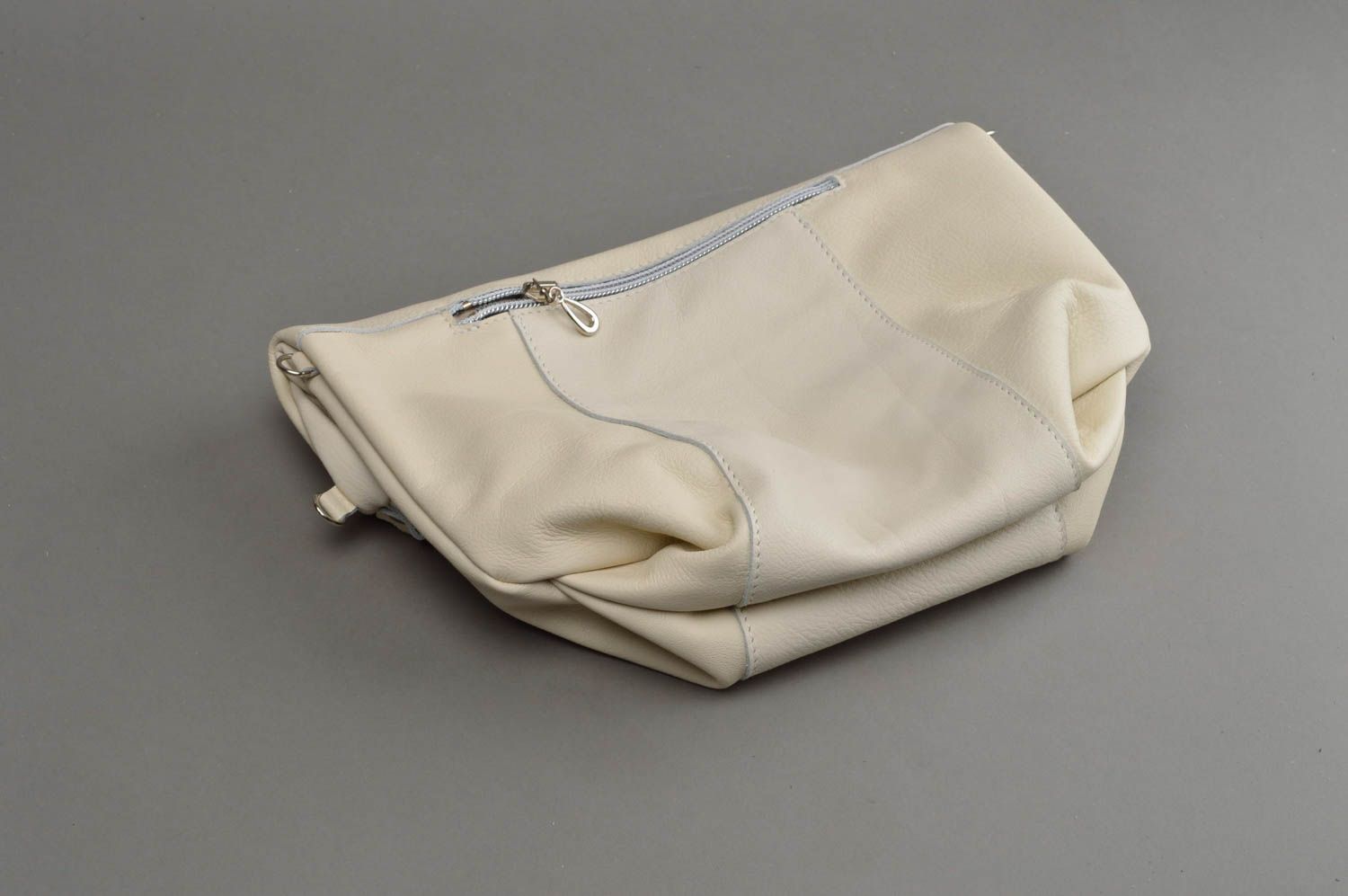 Большая женская сумка из натуральной кожи ручного пошива на длинном ремешке фото 4