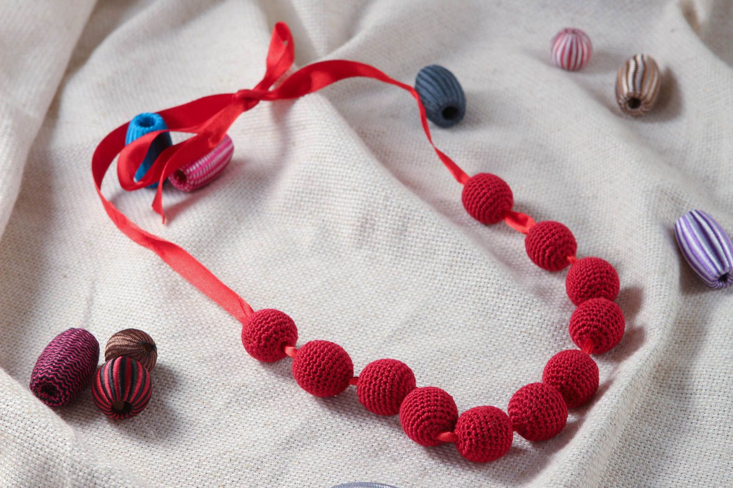 Handmade teething necklace for mom teething beads kids accessories bead necklace photo 1
