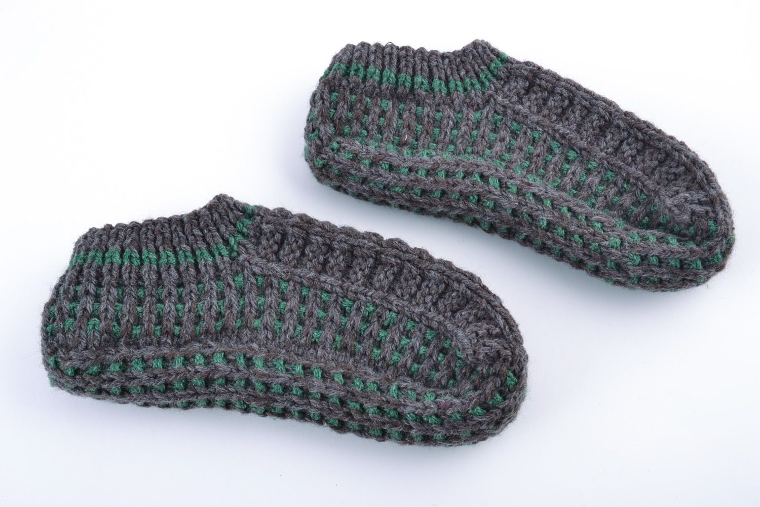 Beautiful gray handmade warm knitted half-woolen slippers photo 4