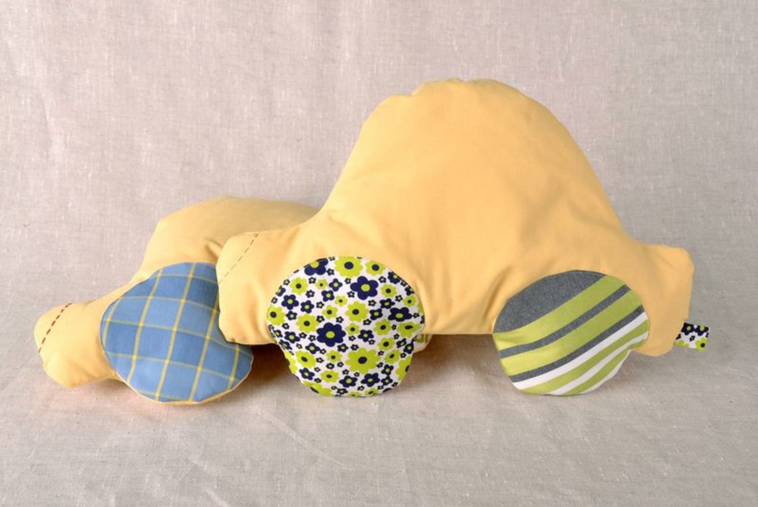 Подушка-игрушка для декора Машинка фото 5