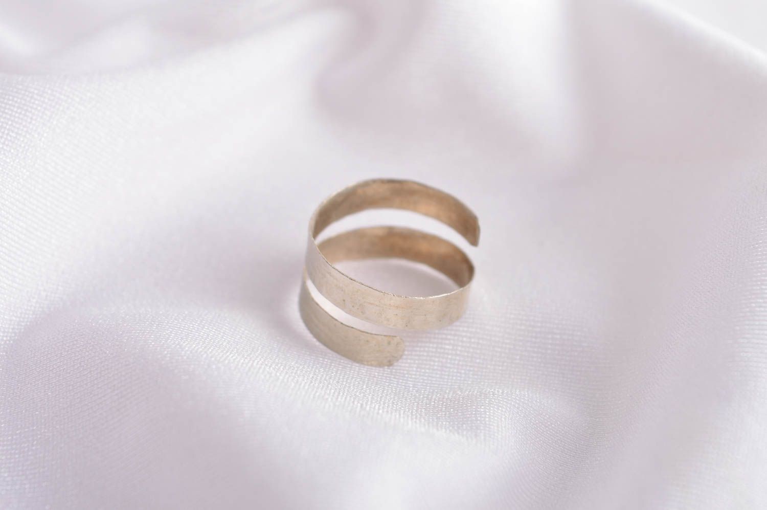 Стильное кольцо хэнд мэйд украшение из мельхиора женское кольцо на фаланги фото 1