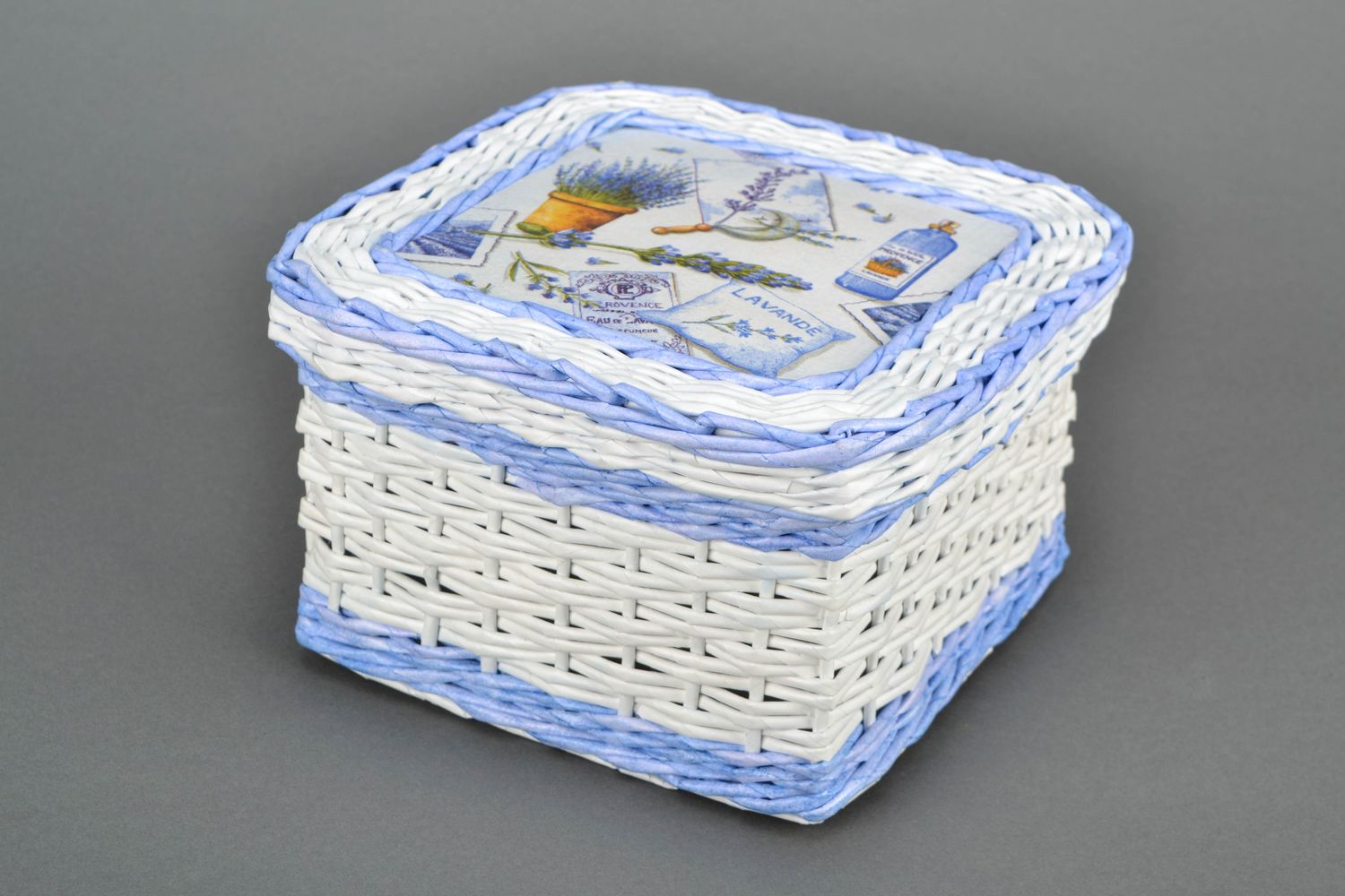 Красивая плетеная шкатулка из бумажной лозы Лаванда фото 1