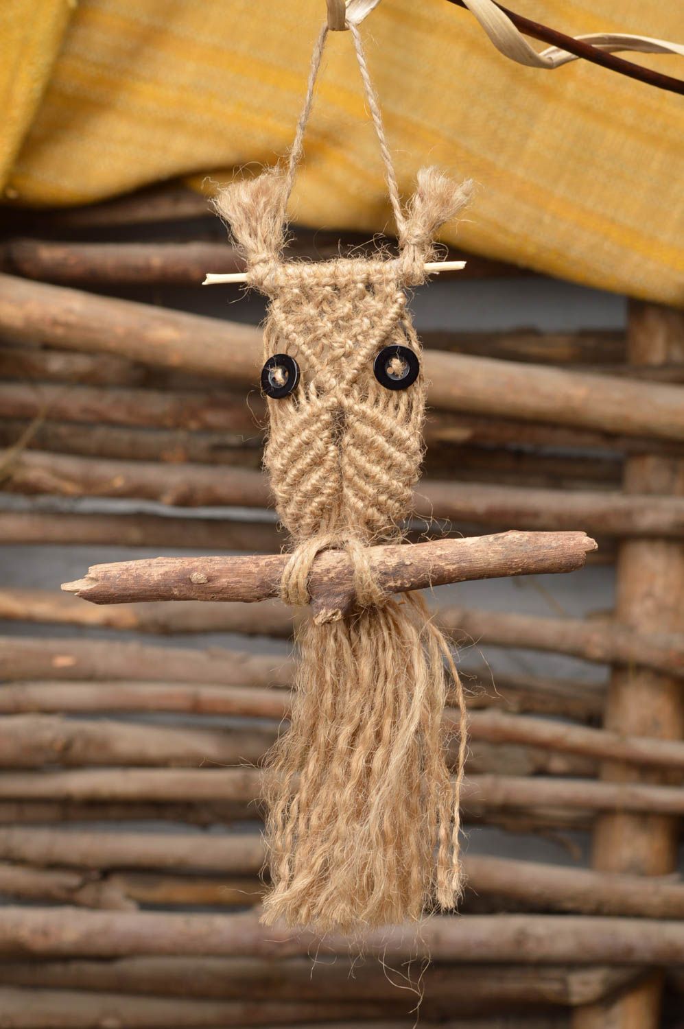 Hibou sur branche macramé fait main original jouet suspension décoratif photo 1