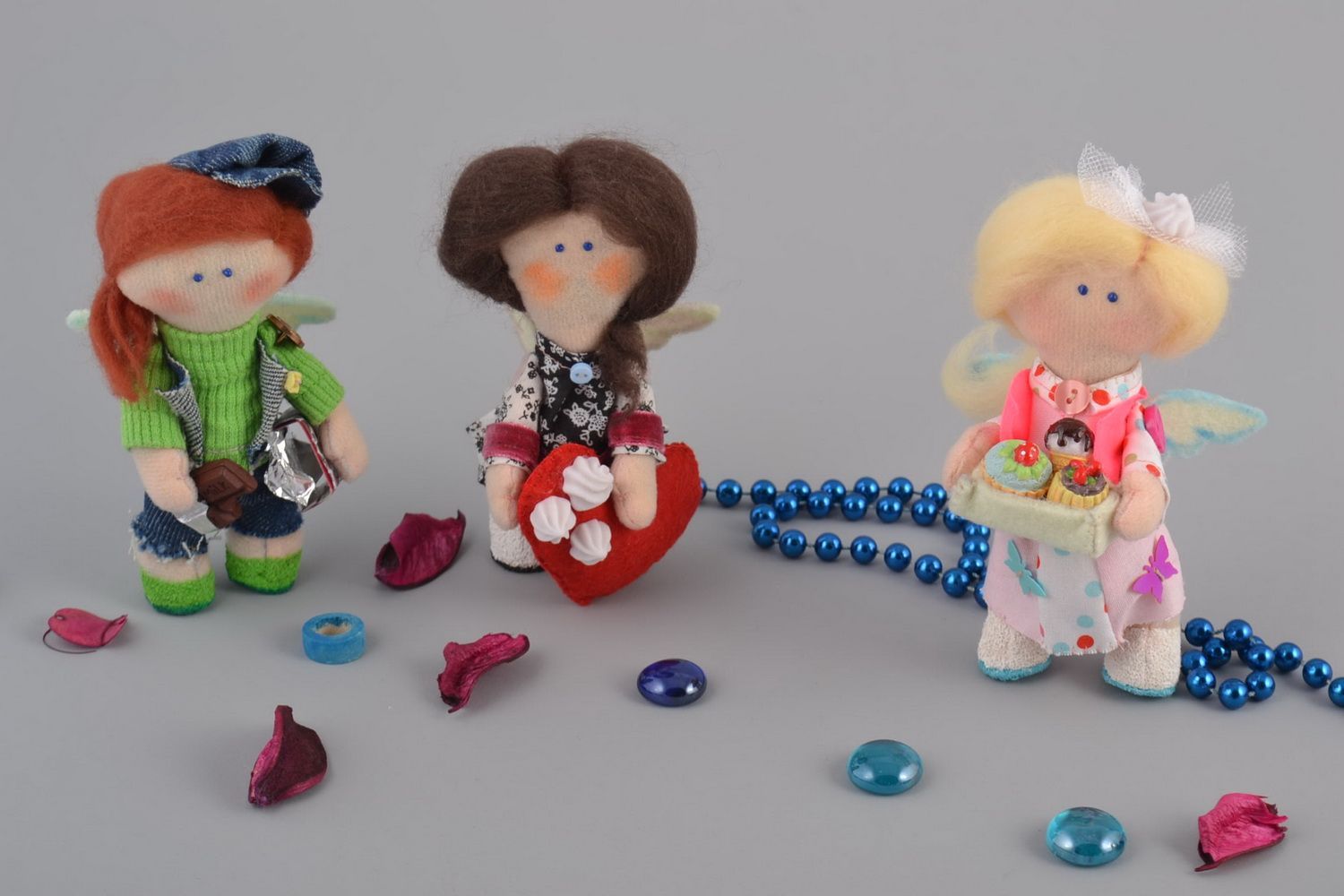 Ensemble de poupées en feutre décoratives petites faites main 3 pièces photo 1