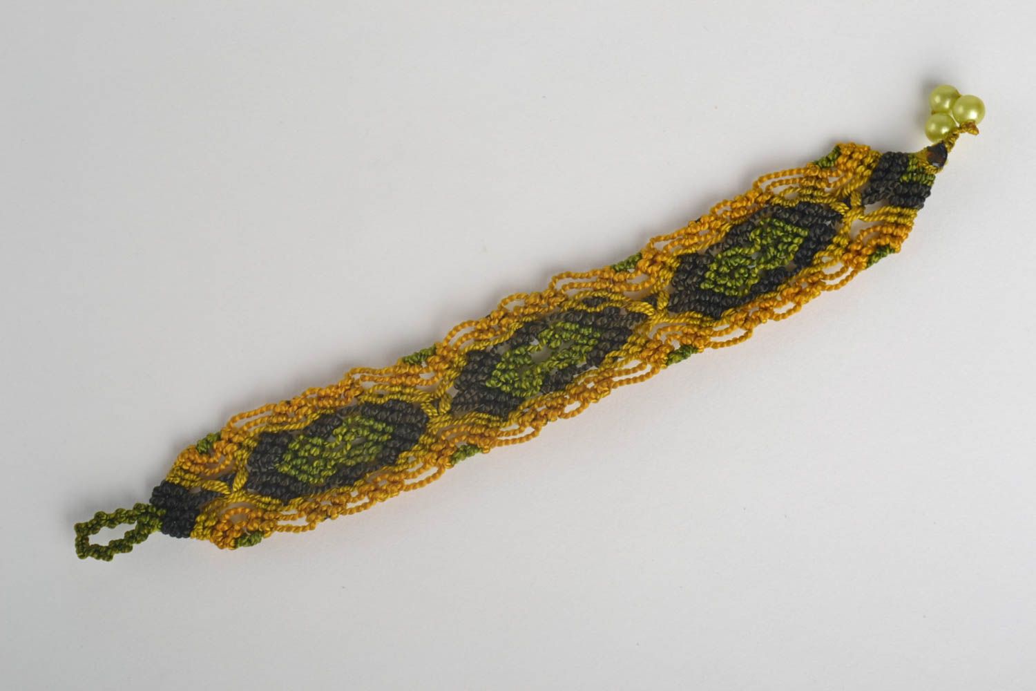 Bracelet textile Bijou fait main vert jaune en fils macramé Accessoire femme photo 2