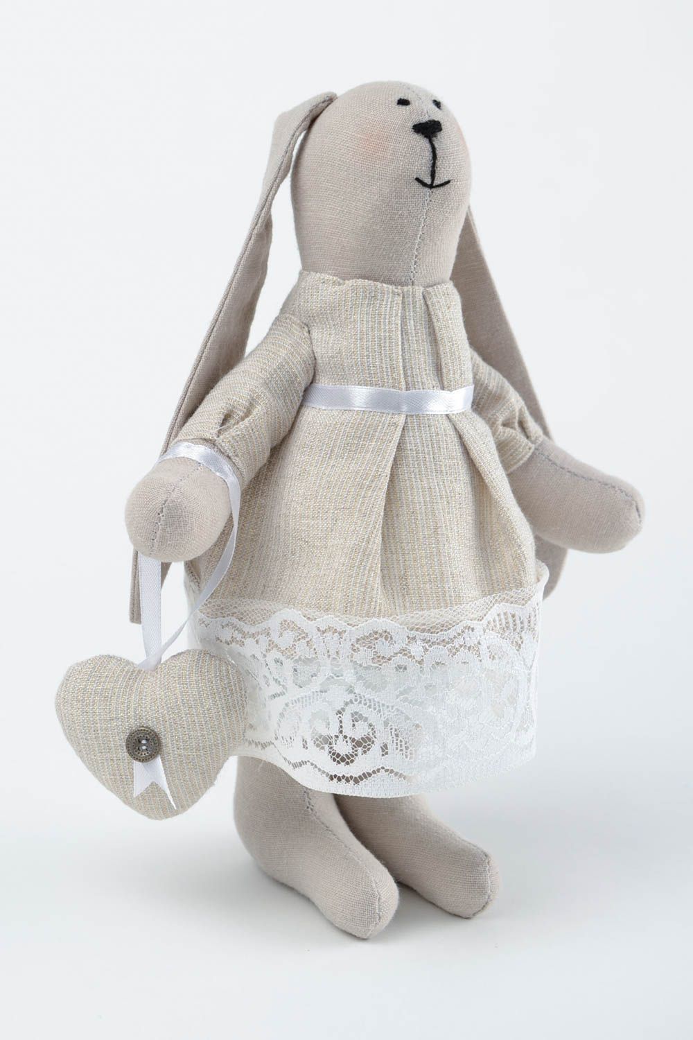 Игрушка заяц ручной работы авторская игрушка в кружевном платье стильный подарок фото 3