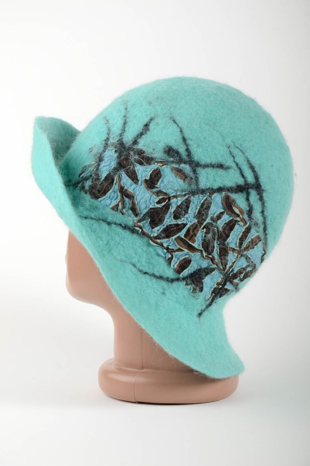 Chapeau fait main Bonnet en laine feutrée turquoise à motif noir Vêtement femme photo 1