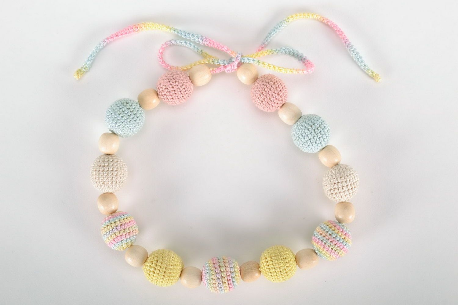Sling beads in pastel tones photo 1