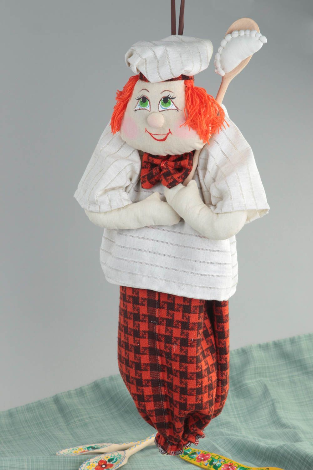 Забавная пакетница из ткани сшитая в виде куклы Повар для декора ручная работа фото 1