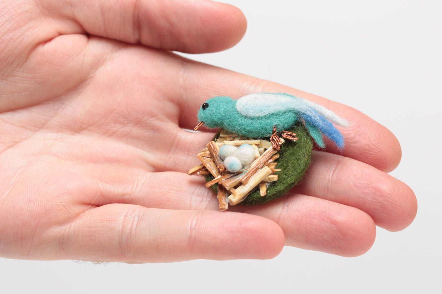Handmade designer felted wool brooch with blue bird in nest with eggs photo 5