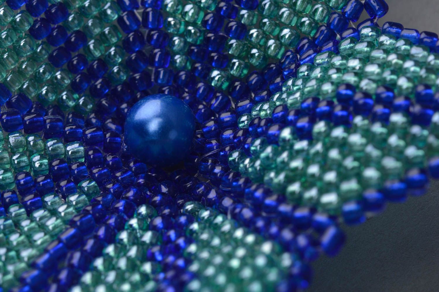 Broche en perles de rocaille deux fleurs bleues accessoire original fait main photo 4