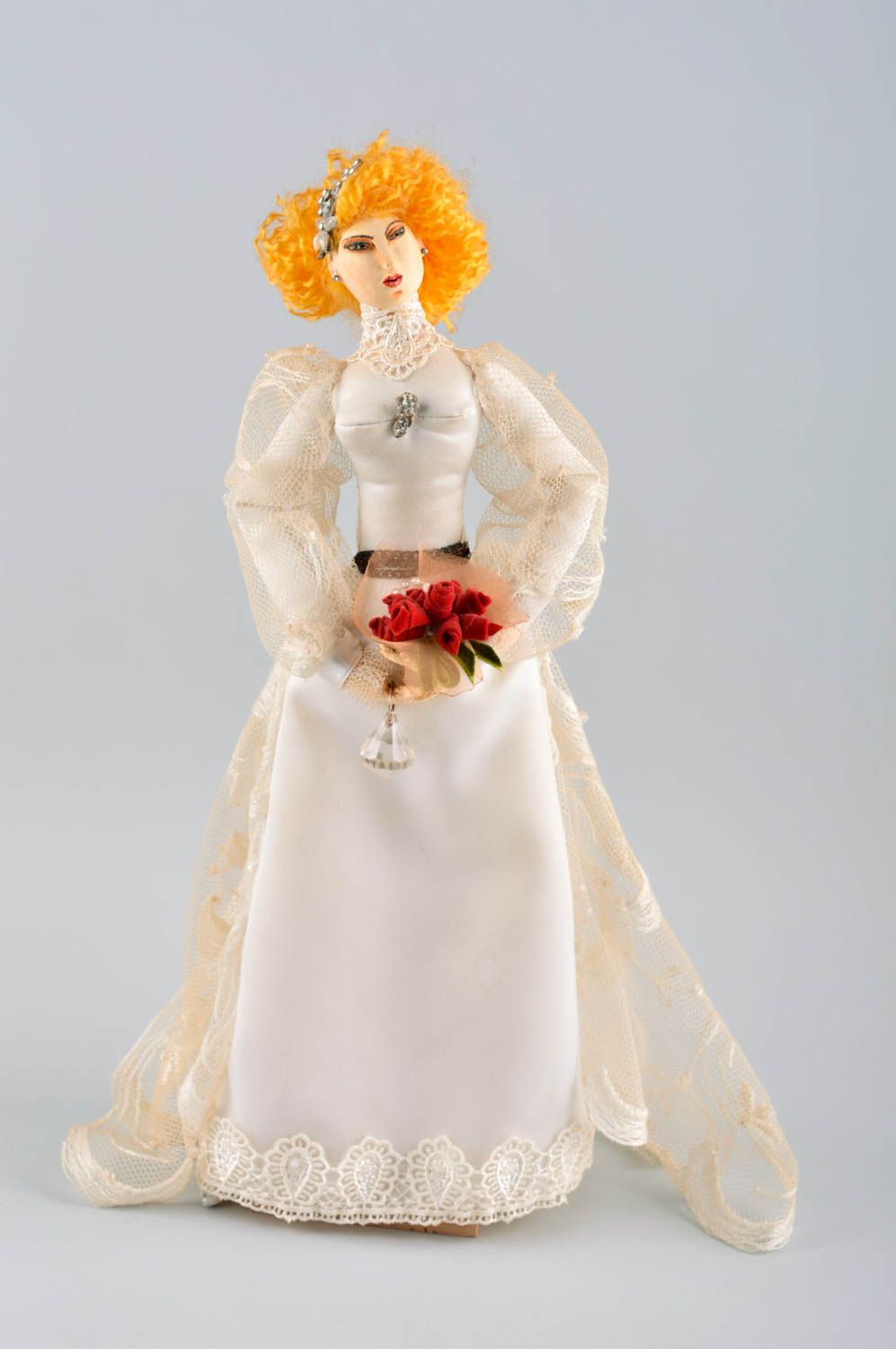 Poupée mariée Jouet fait main en textile et pâte polymère Cadeau pour fille photo 2