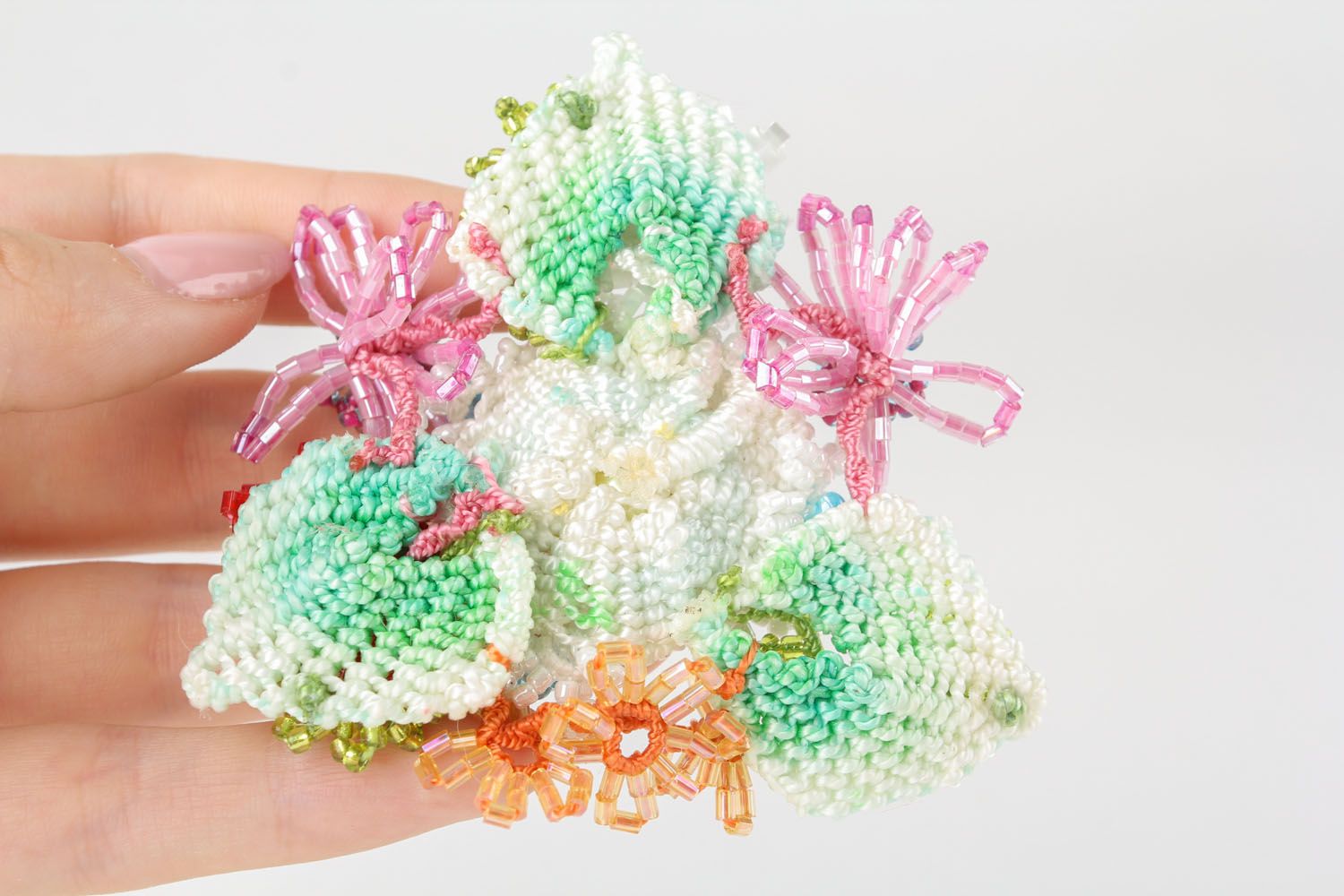 Brooch made of threads and beads photo 4