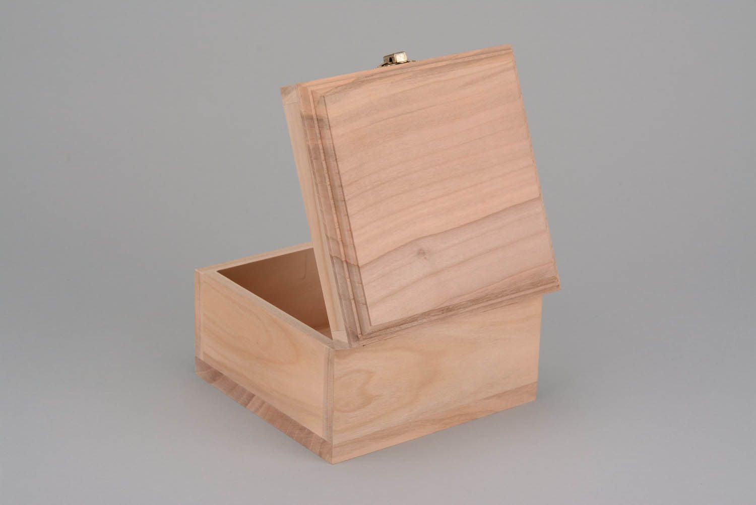Quadratische Holzklötzchen-Schatulle foto 5