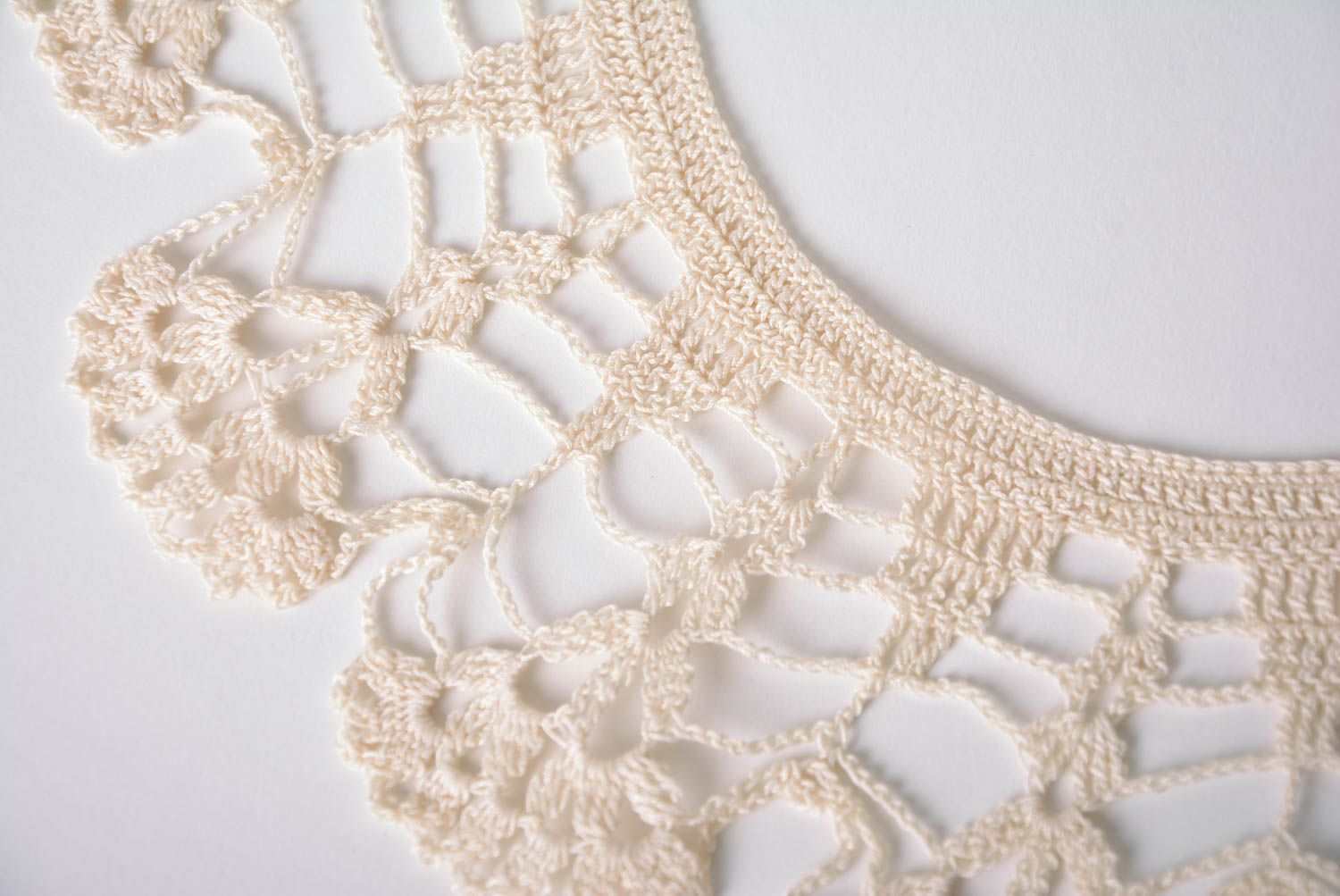 Handmade crocheted collar stylish designer collar openwork accessory gift photo 3