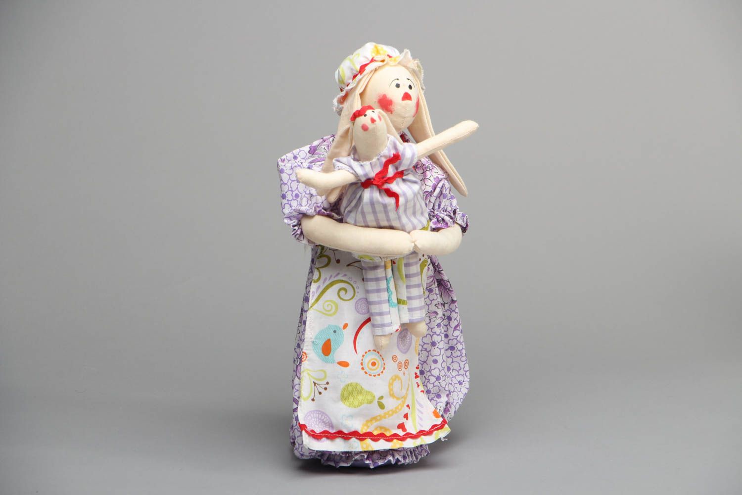 Оригинальная интерьерная кукла из ткани Мамина любовь фото 1