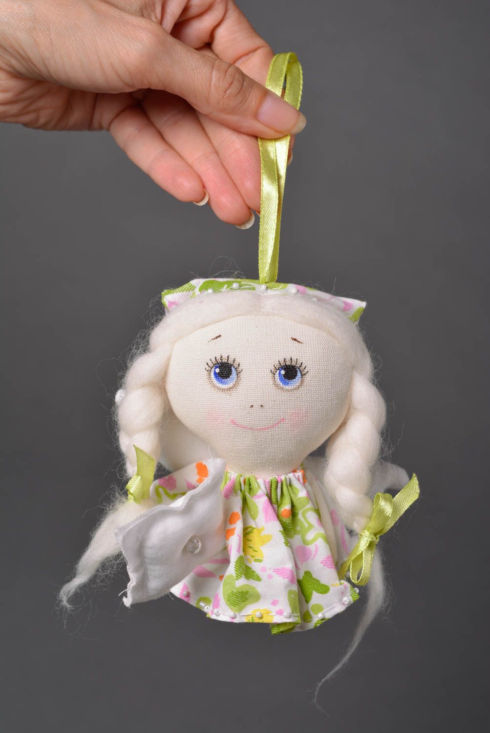 Handmade Kleinkinder Spielzeug Geschenk für Kinder Haus Deko Puppe schön grell foto 4
